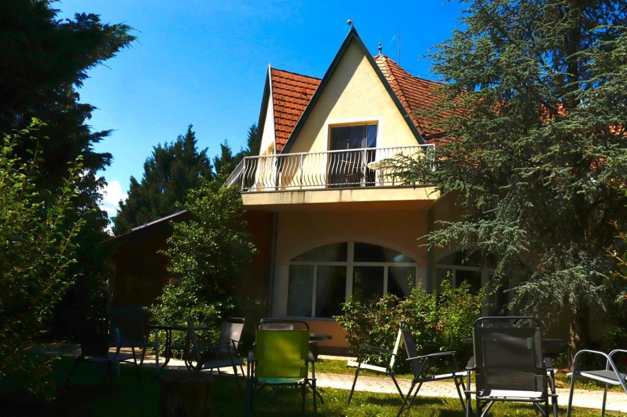 Wagner Panzio Hotell Cserszegtomaj Exteriör bild