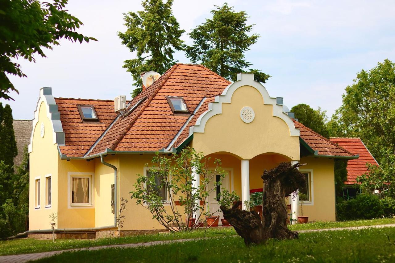 Wagner Panzio Hotell Cserszegtomaj Exteriör bild